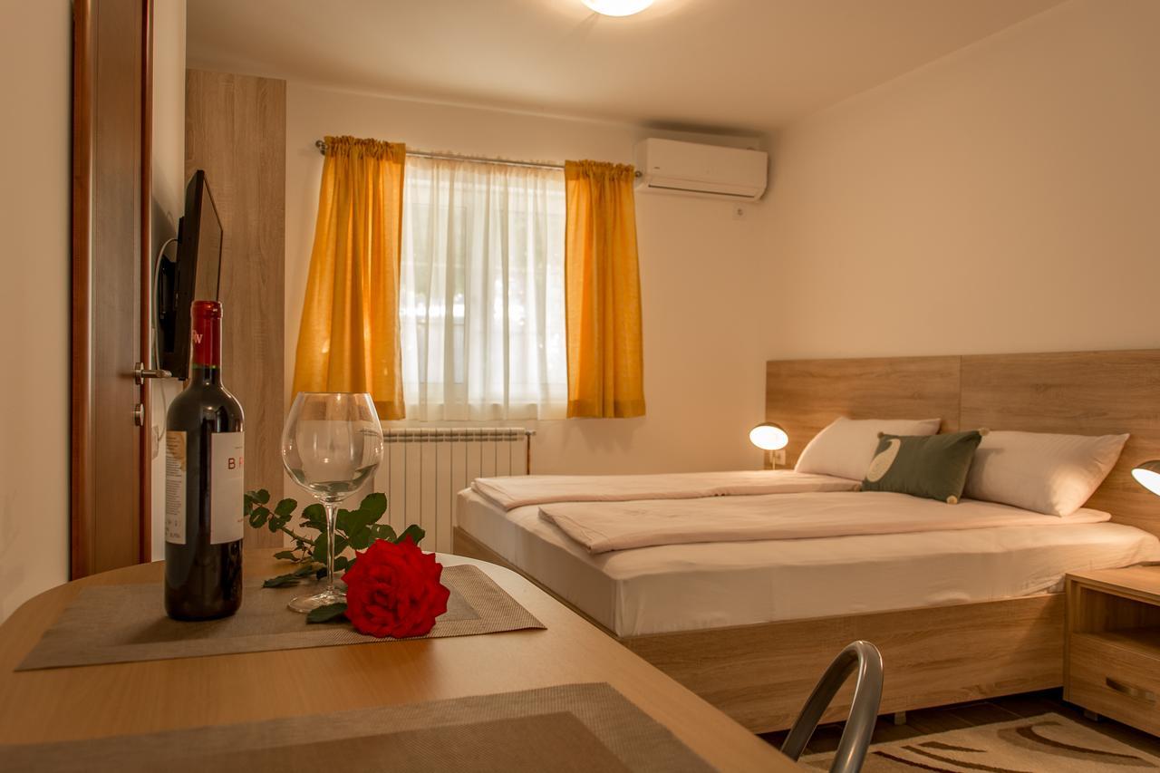 Mendula Apartment